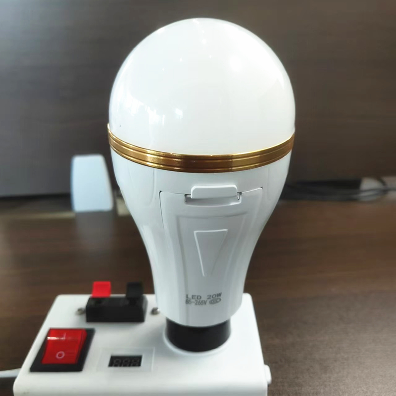 Power Outage Light - Lâmpada LED com built-in 2 baterias